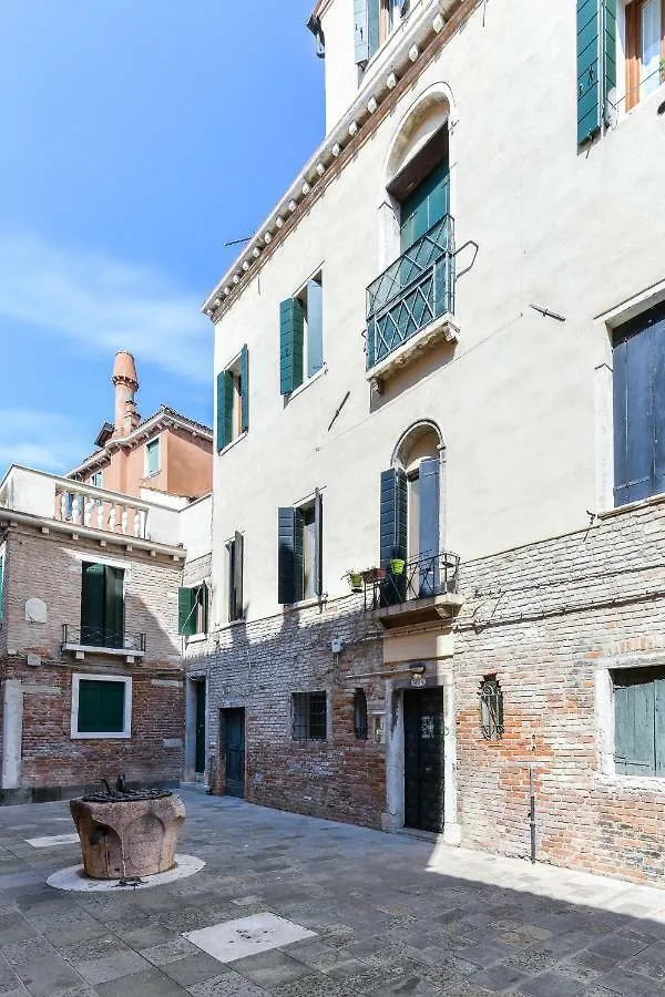 La Bauta Apartment Venice 0*,